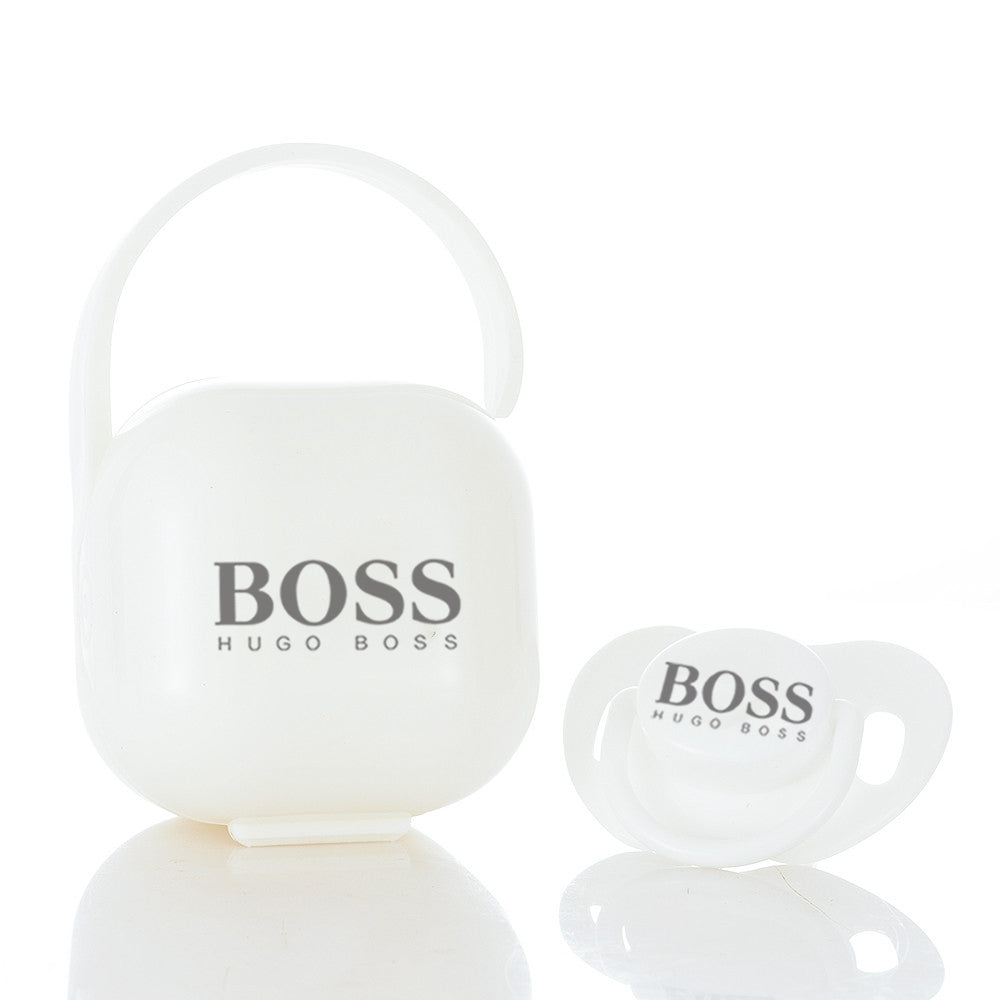 Premium Baby Schnuller Hugo Boss weiß mit Aufbewahrungsbox & Geschenkbox