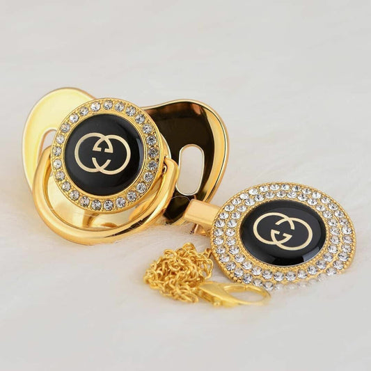 Baby Marken Schnuller mit Kette Geschenkset Schnullerkette Clips Nuckel Geburt