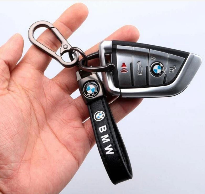 BMW Leder Schlüsselanhänger mit Karabinerhaken aus Metall Anhänger matt BMW Logo