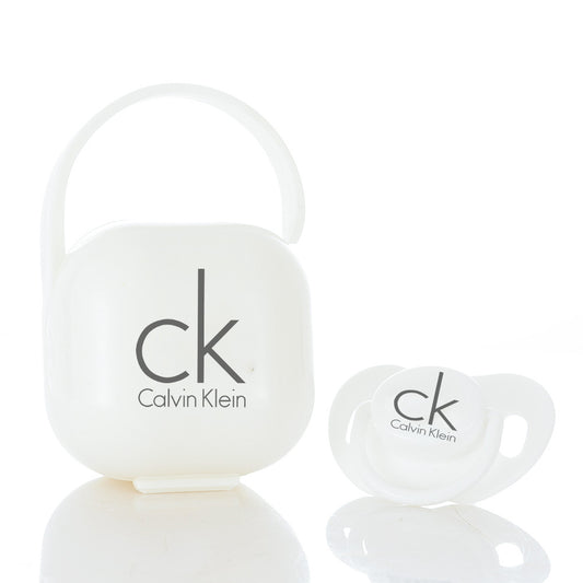 Premium Baby Schnuller Calvin Klein weiß mit Aufbewahrungsbox & Geschenkbox